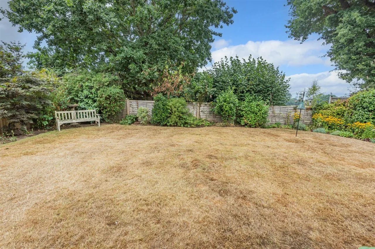 West Chiltington Road, Pulborough, RH20, photo 18