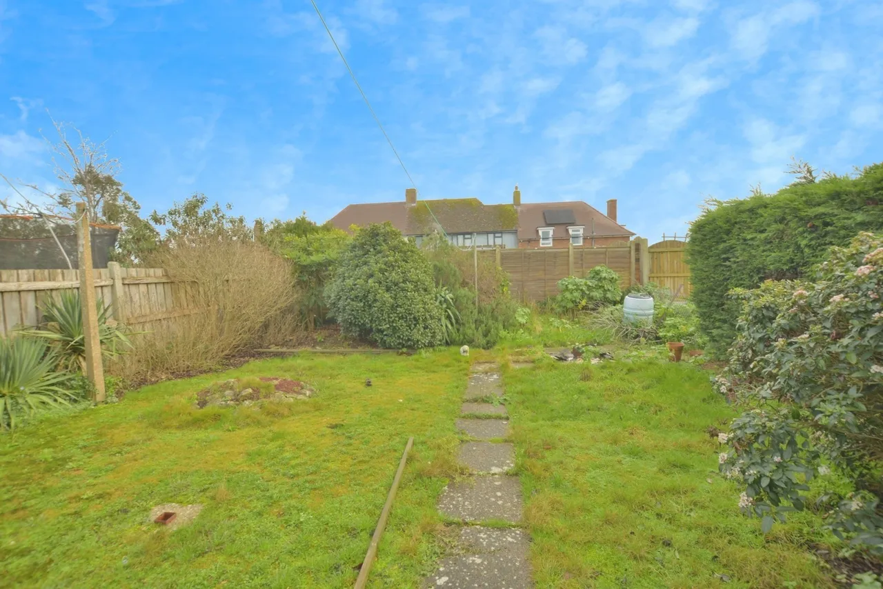 The Green, Lydd, Romney Marsh, Kent, TN29, photo 15