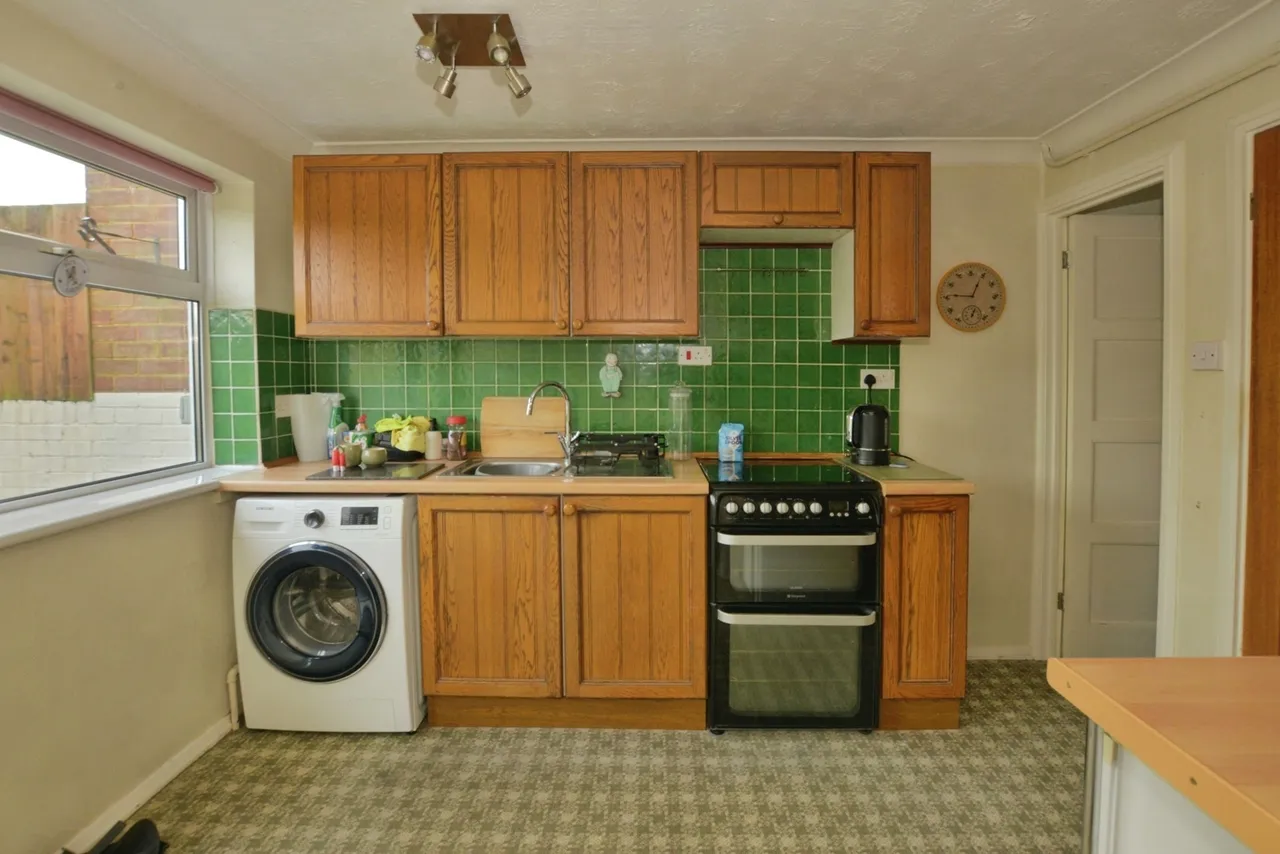 The Green, Lydd, Romney Marsh, Kent, TN29, photo 19