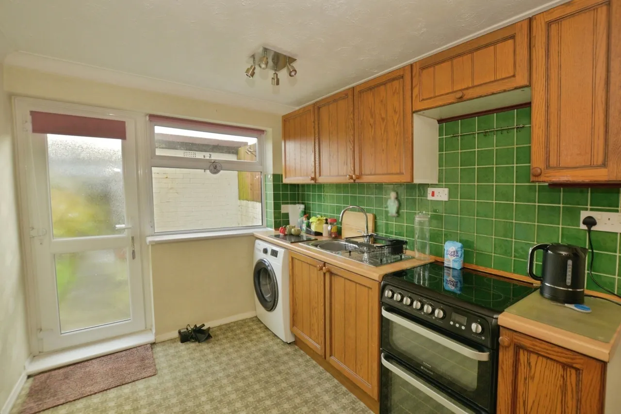 The Green, Lydd, Romney Marsh, Kent, TN29, photo 6