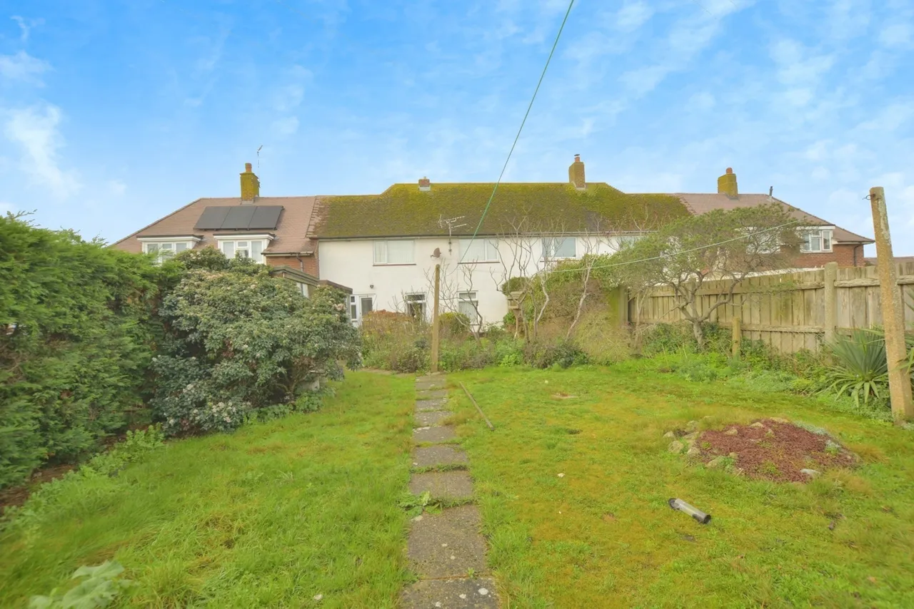 The Green, Lydd, Romney Marsh, Kent, TN29, photo 4