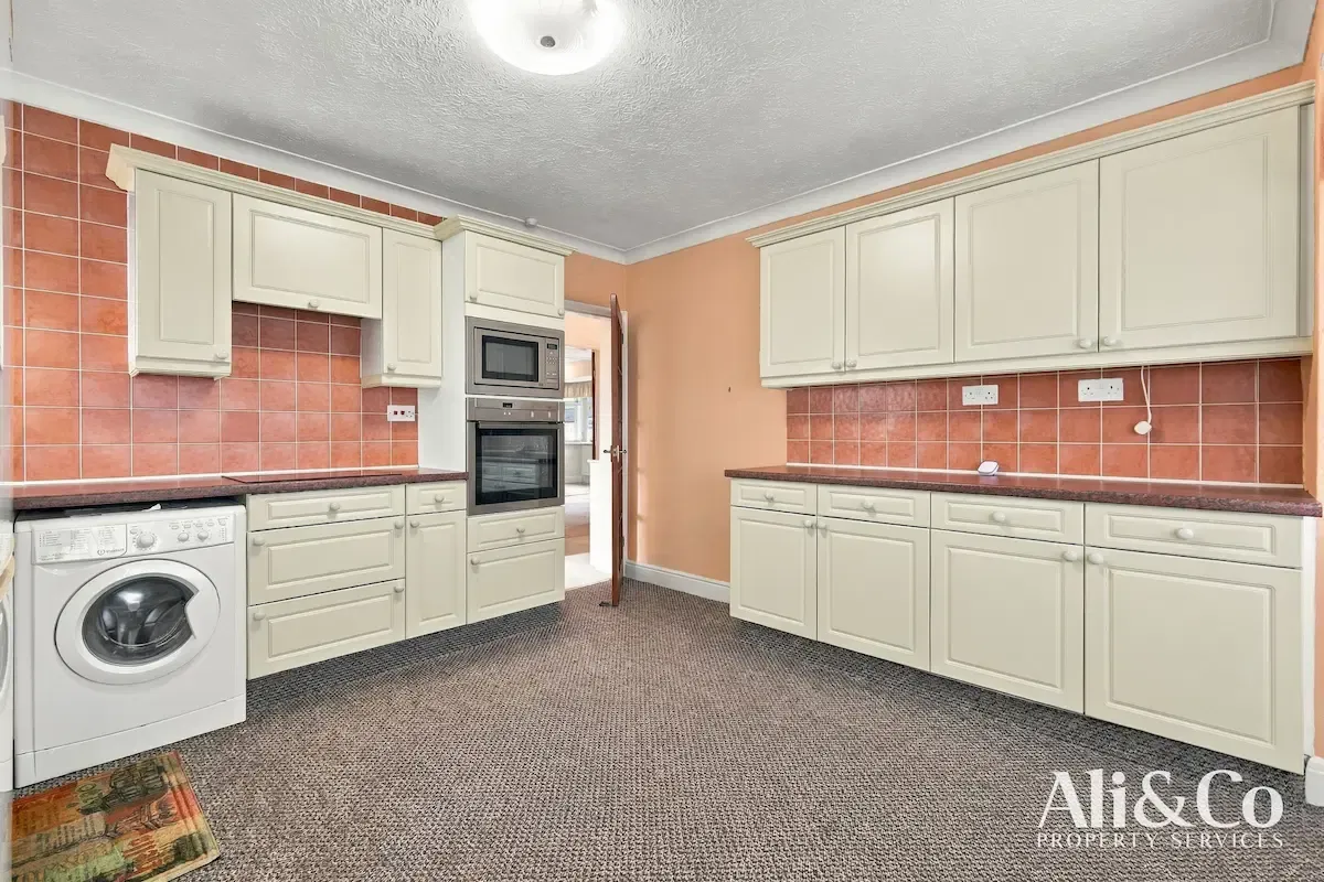 Victoria Avenue, Grays, photo 4