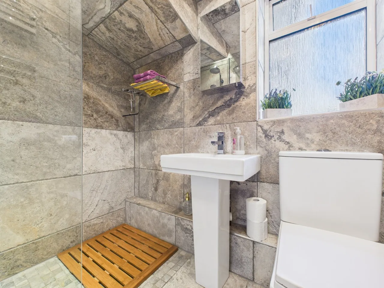 Strathcona Close, Flackwell Heath, HP10, photo 14