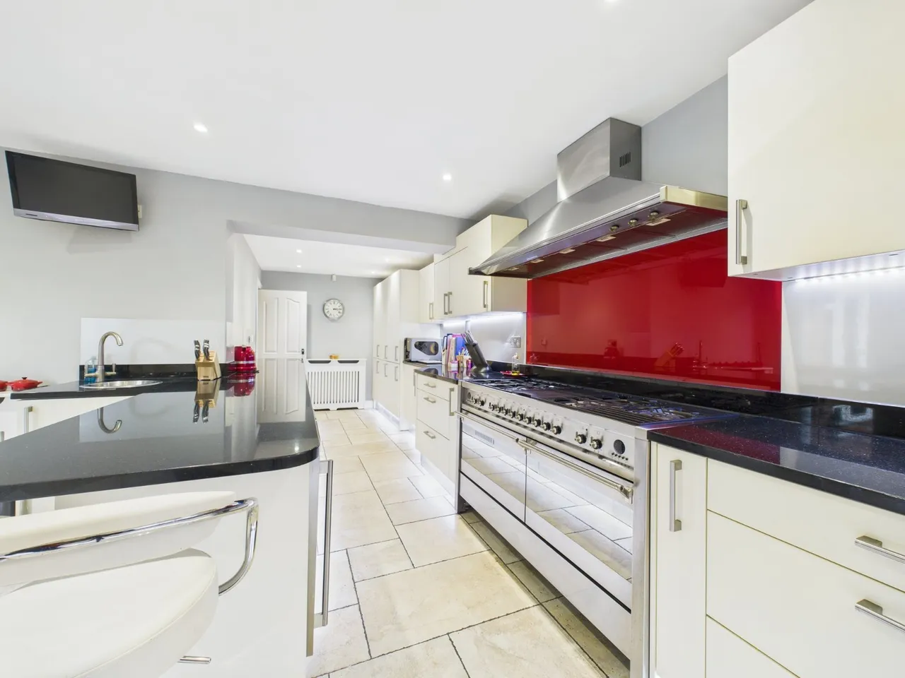 Strathcona Close, Flackwell Heath, HP10, photo 2