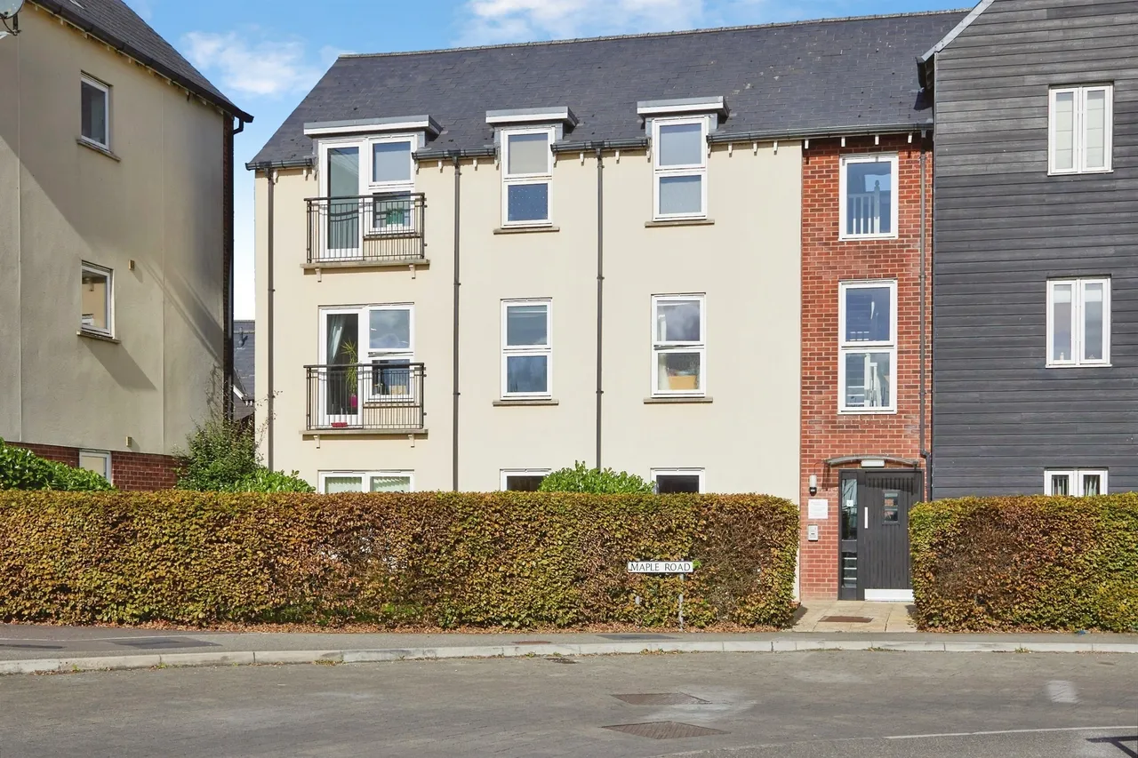 2 bed flat for sale, Maple Road, Shaftesbury, SP7