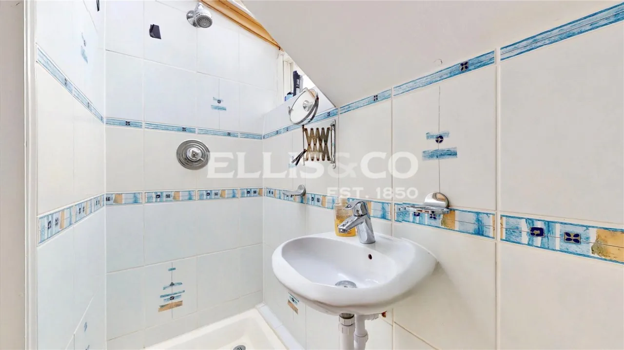 Kingsway, Wembley, HA9, photo 22