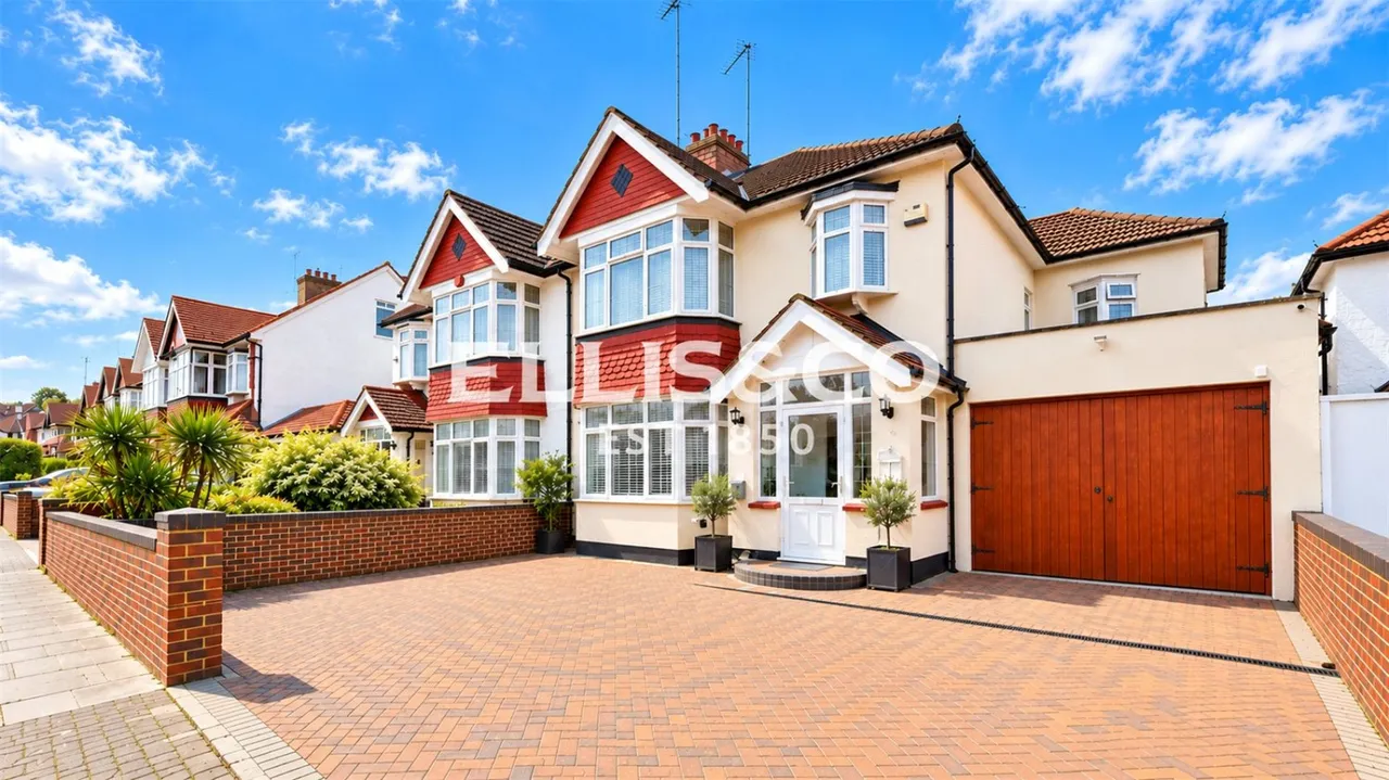 5 bed house for sale, Kingsway, Wembley, HA9