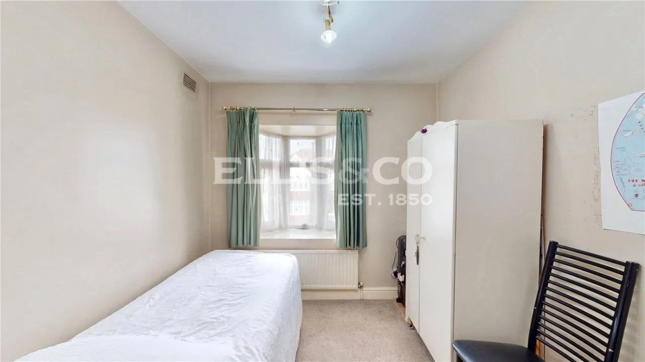 Kingsway, Wembley, HA9, photo 20