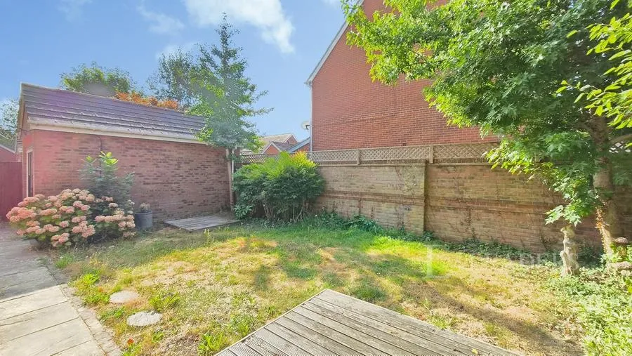 Fourteen Acre Avenue, Felpham, PO22, photo 18
