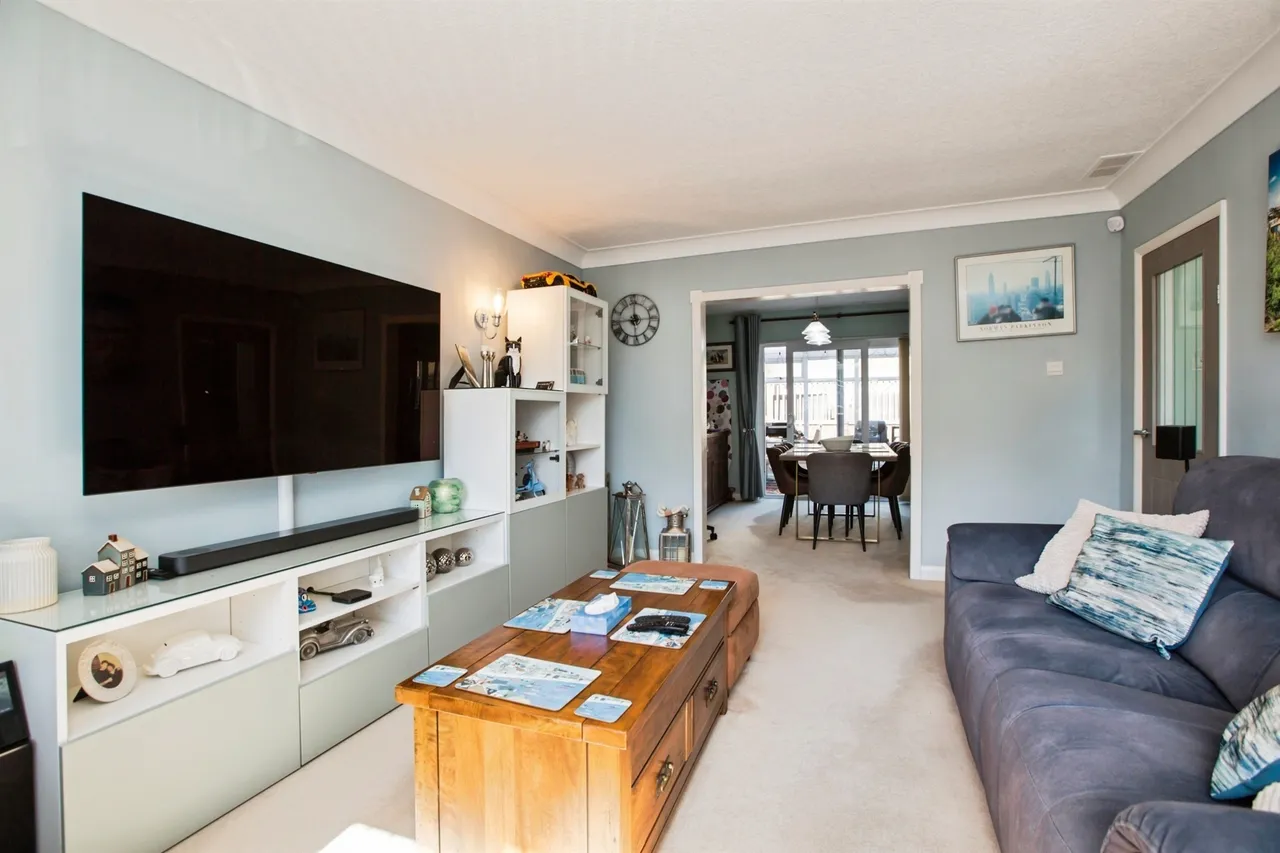 Brownroyd Hill Road, Bradford, BD6, photo 5