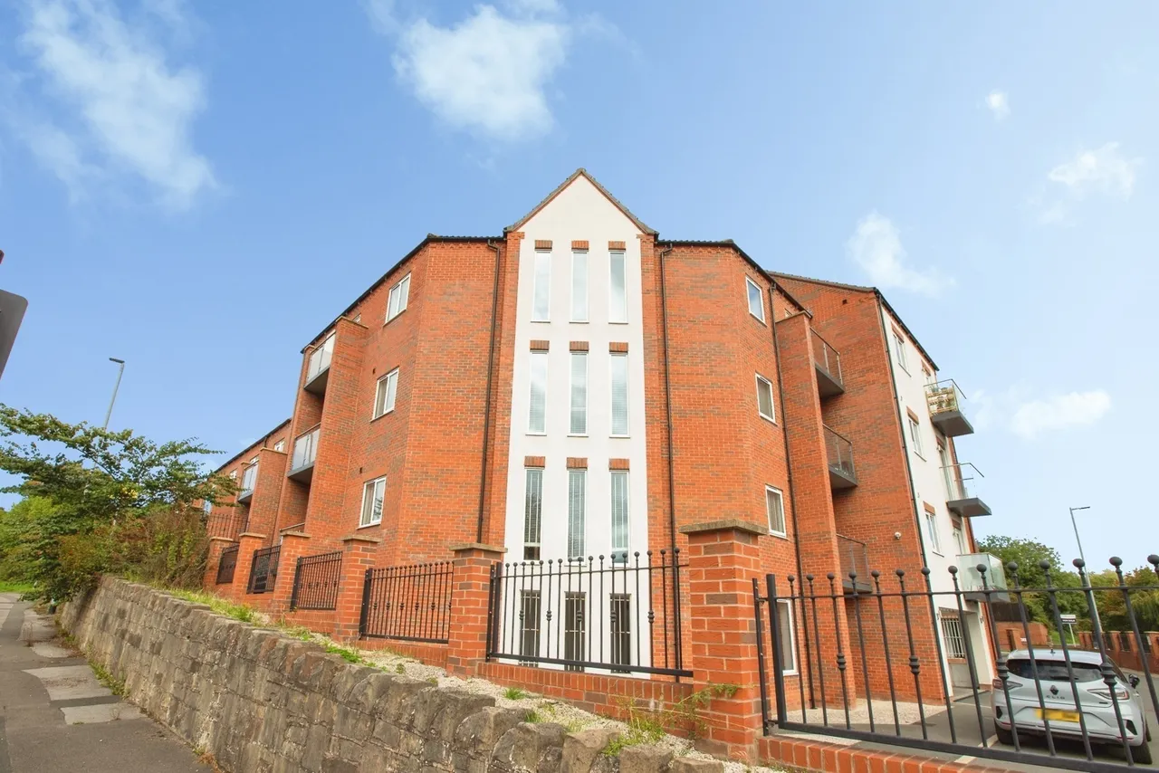 2 bed flat for sale, Woodland Park View, Mansfield, NG18