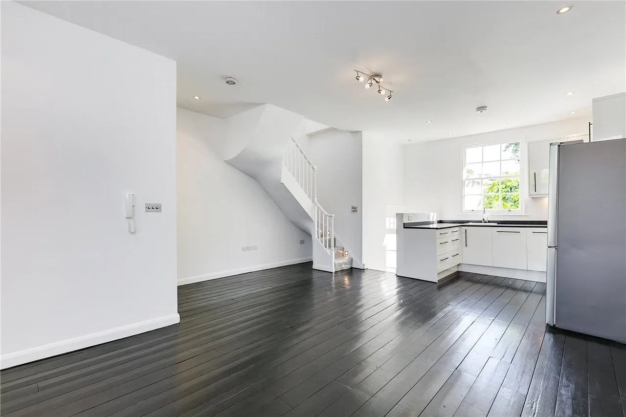 Greville Road, London, NW6, photo 2
