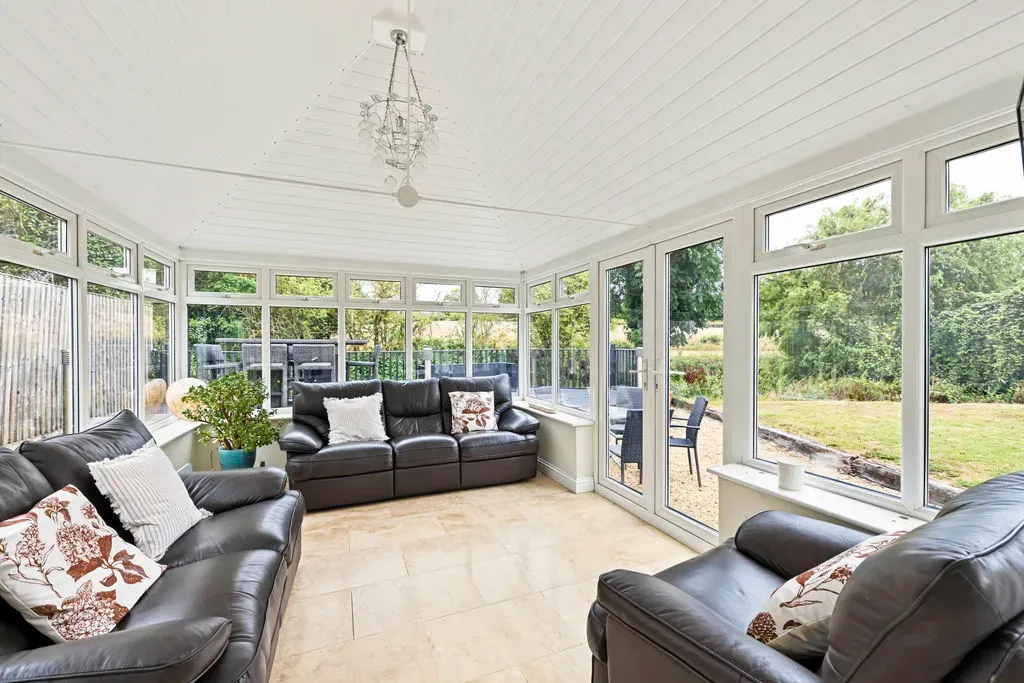 Buckland Wharf, Buckland, Buckinghamshire, HP22 5LQ, photo 6