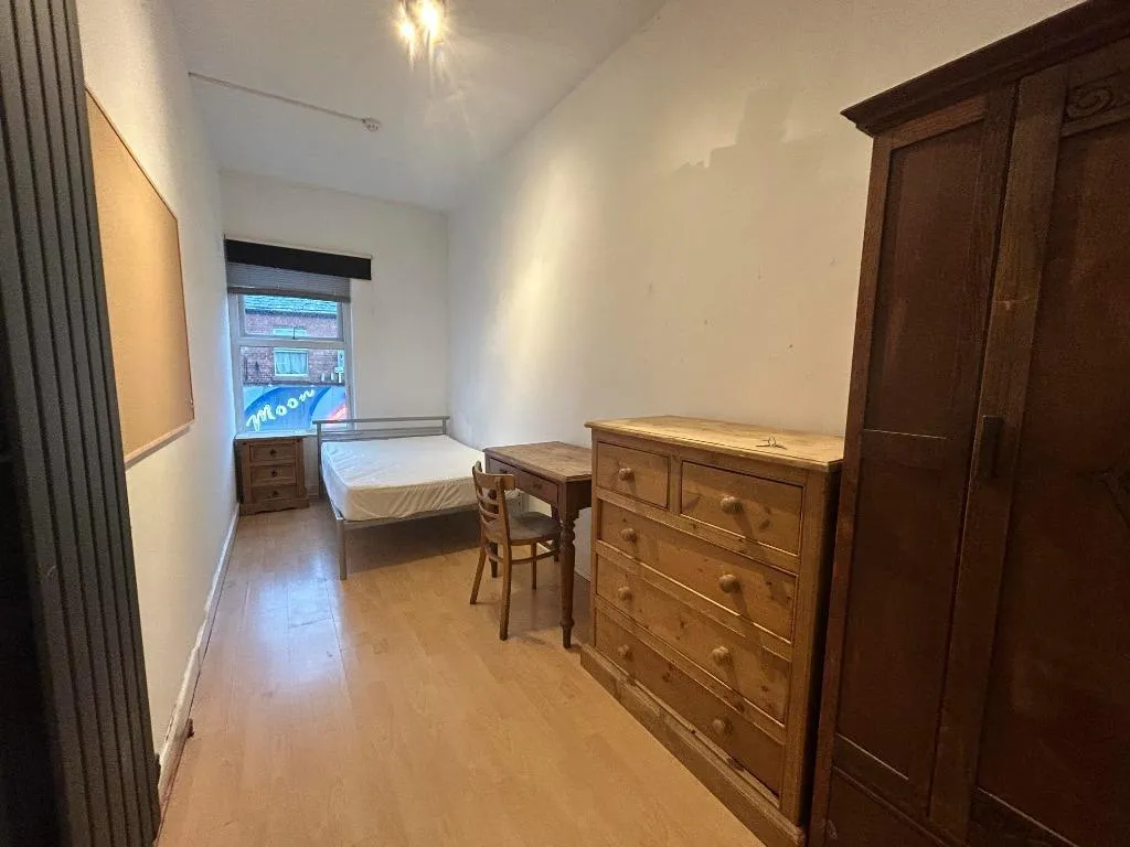 Wilmslow Road, Withington, M20, photo 4
