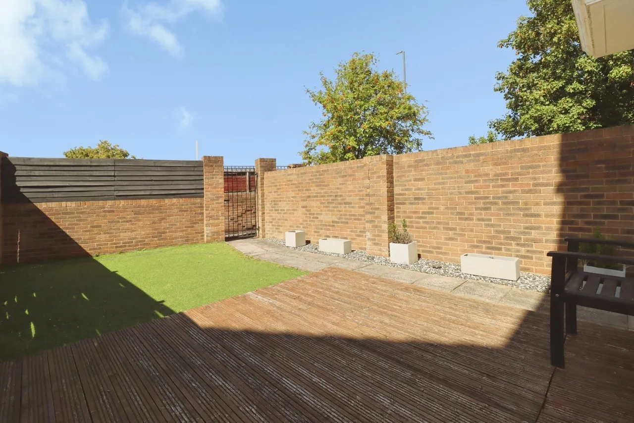 Brookthorpe Court, BRISTOL, Avon, BS37, photo 9