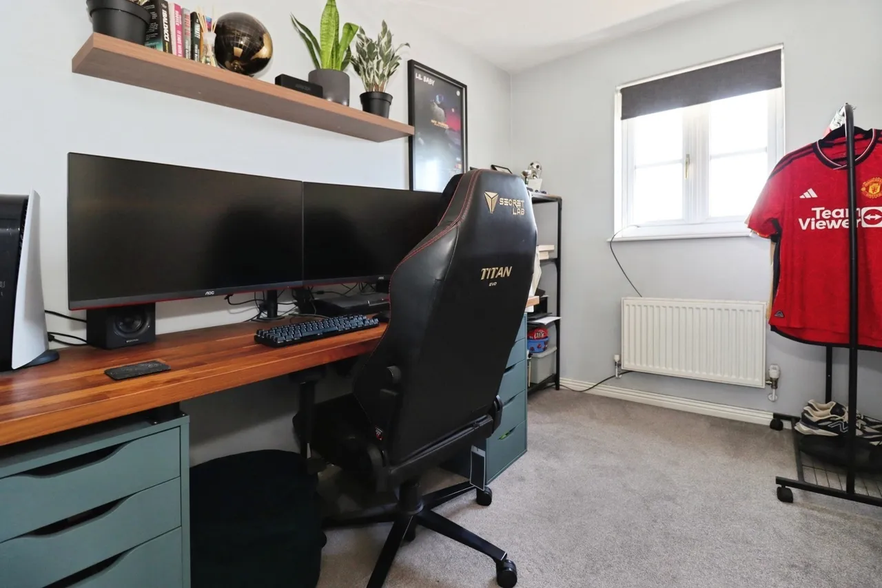 Brookthorpe Court, BRISTOL, Avon, BS37, photo 18