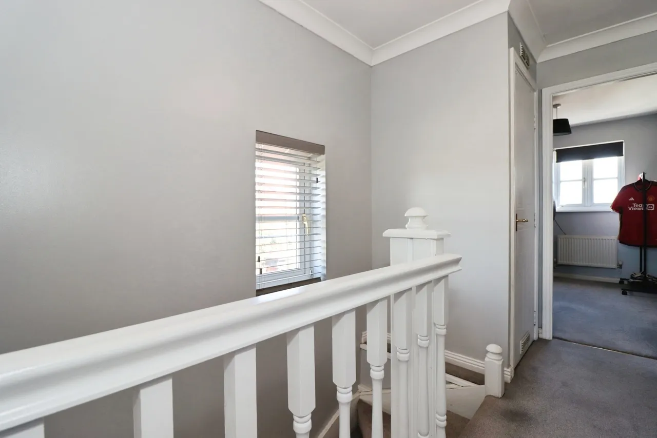 Brookthorpe Court, BRISTOL, Avon, BS37, photo 27