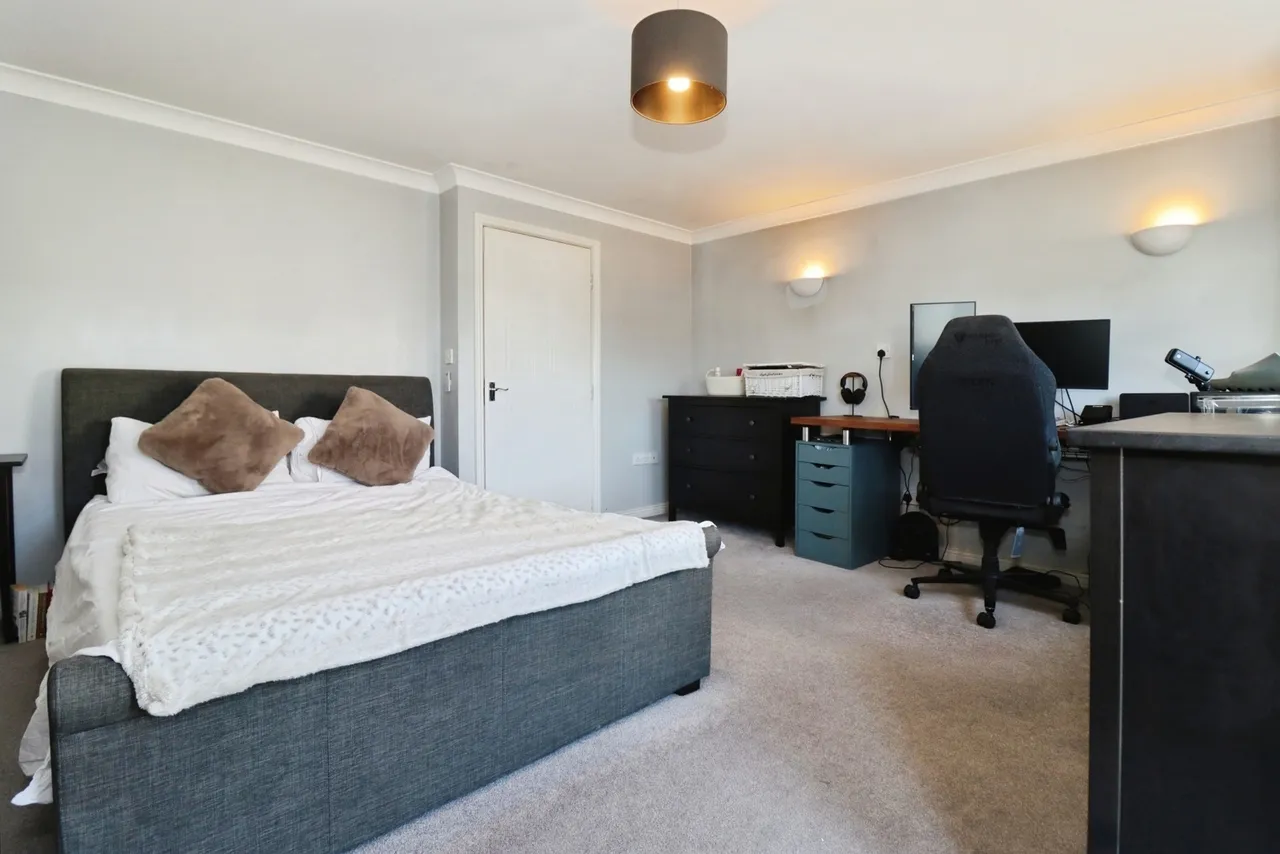 Brookthorpe Court, BRISTOL, Avon, BS37, photo 13