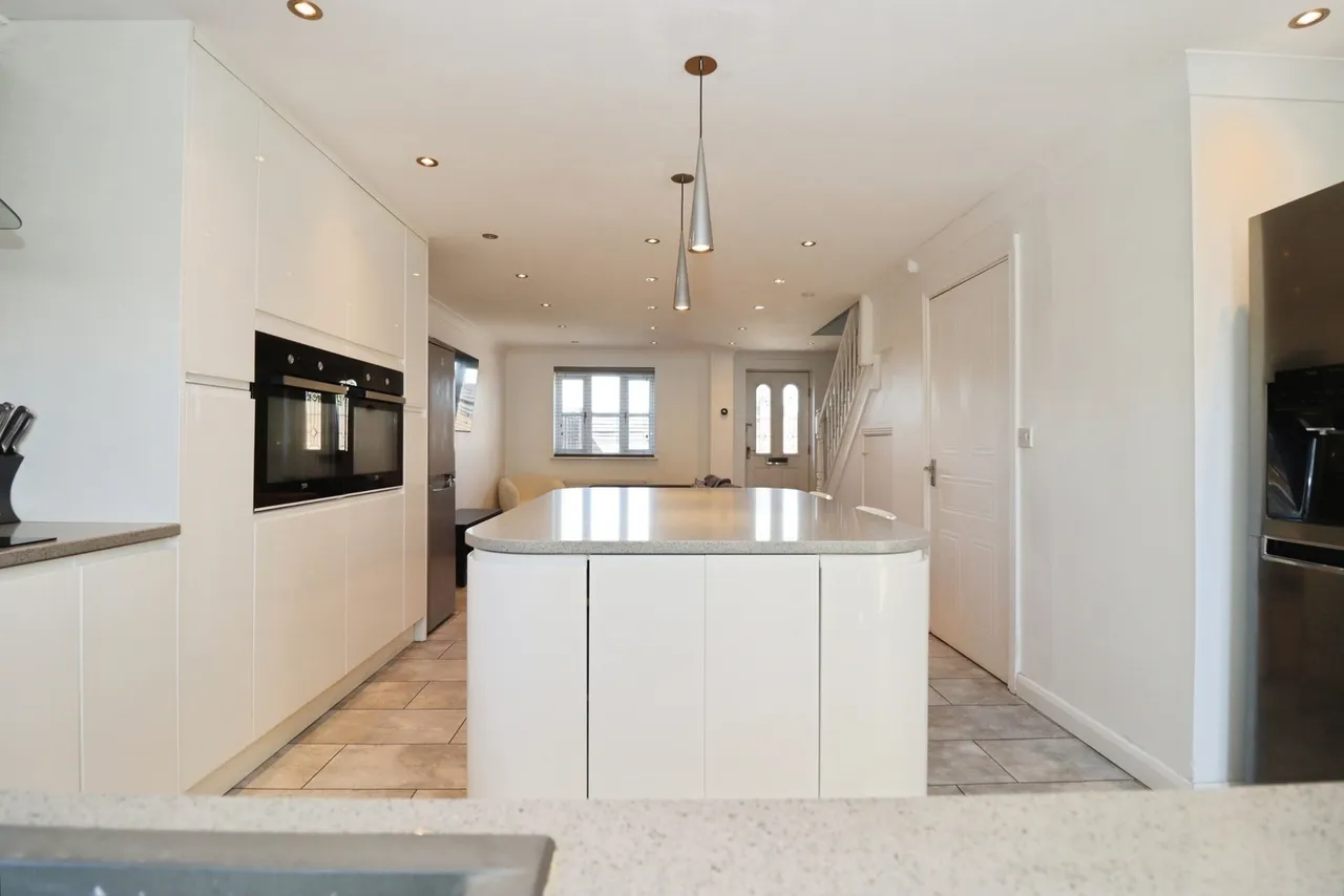 Brookthorpe Court, BRISTOL, Avon, BS37, photo 4