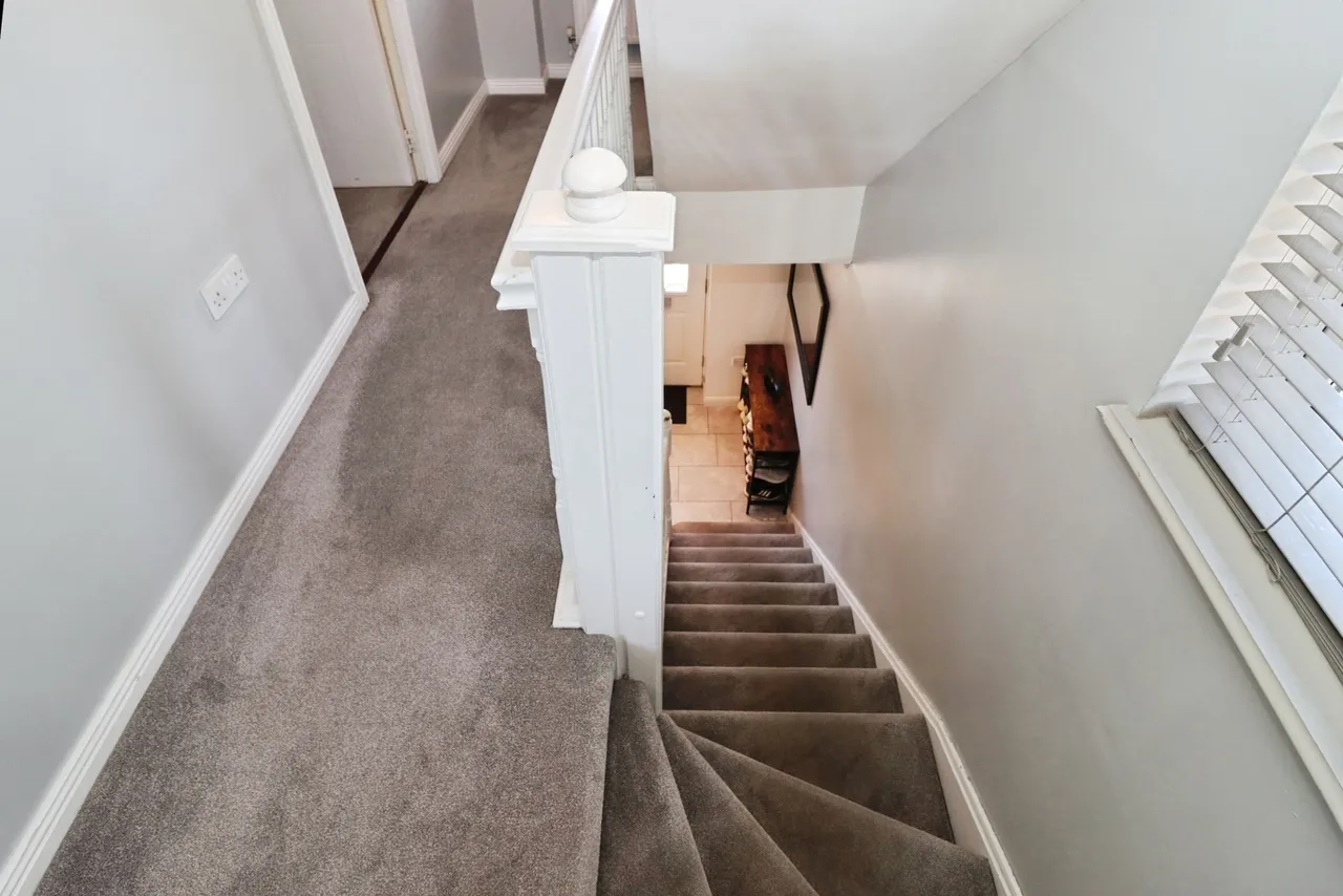 Brookthorpe Court, BRISTOL, Avon, BS37, photo 20