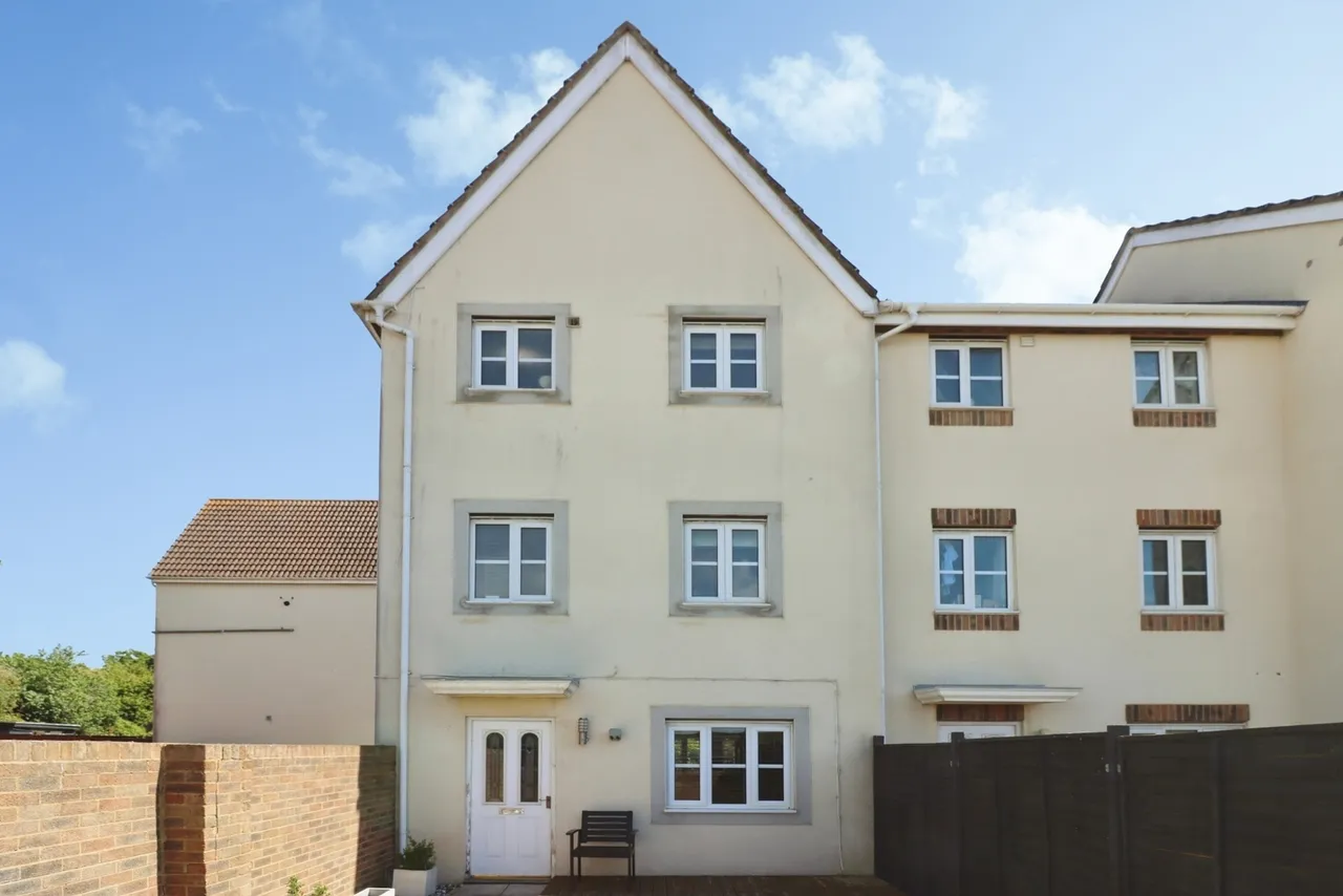 Brookthorpe Court, BRISTOL, Avon, BS37, photo 31