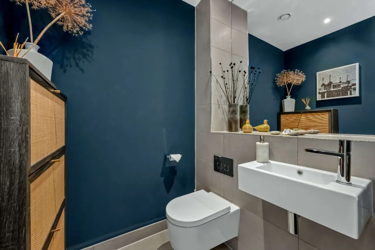 Indigo Square, Surbiton, KT6, photo 15