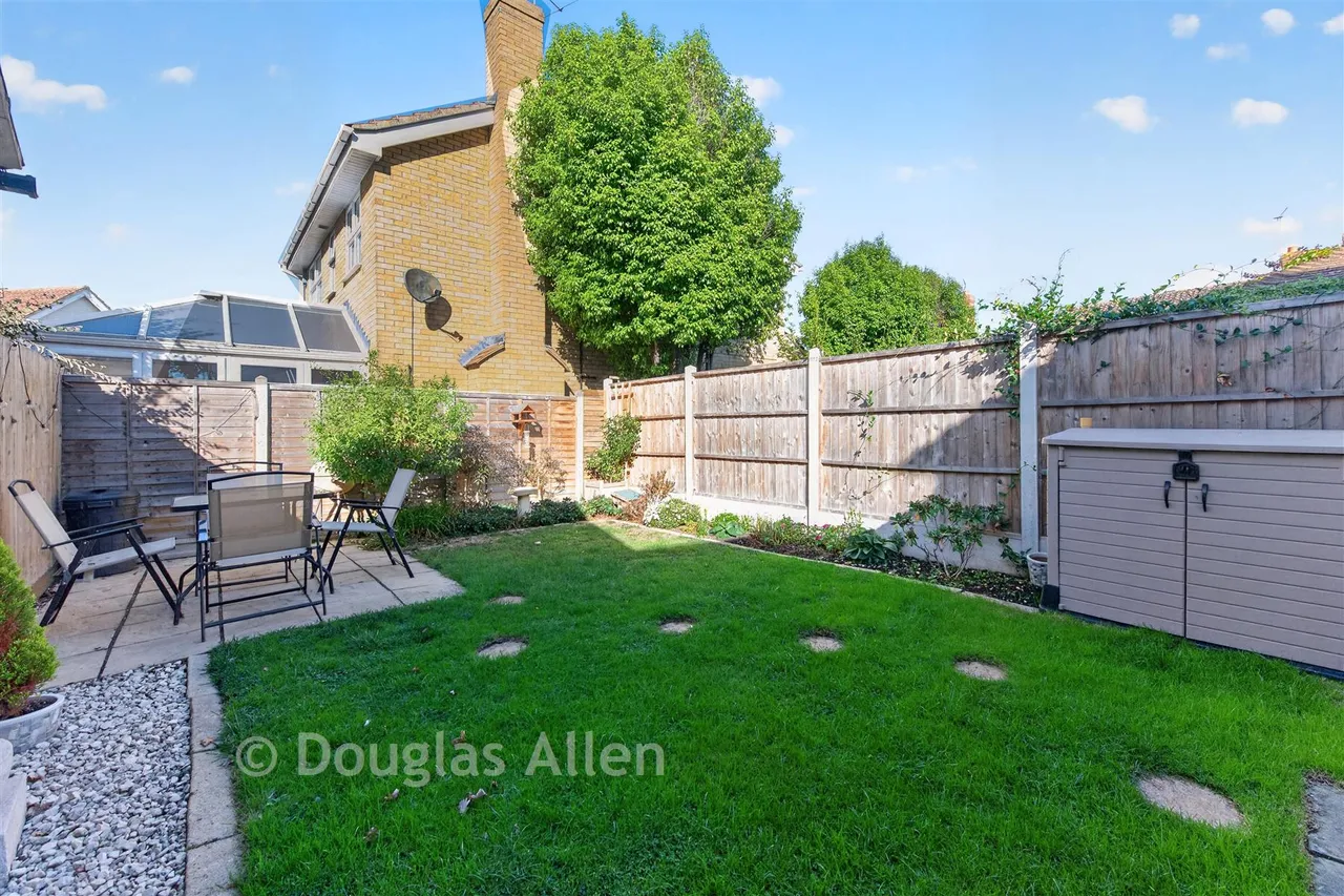 Carlyle Gardens, Wickford, SS12, photo 9