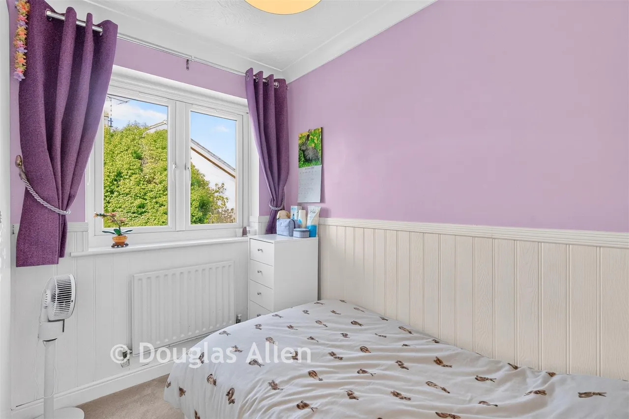 Carlyle Gardens, Wickford, SS12, photo 7