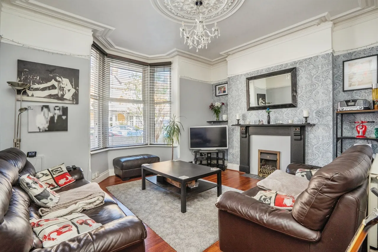 Laburnum Grove, Portsmouth, photo 3