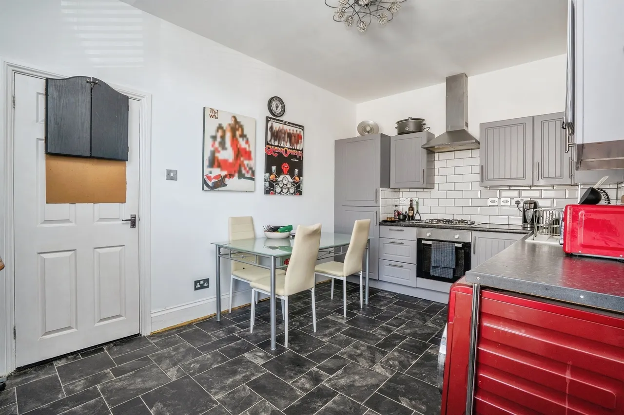 Laburnum Grove, Portsmouth, photo 9