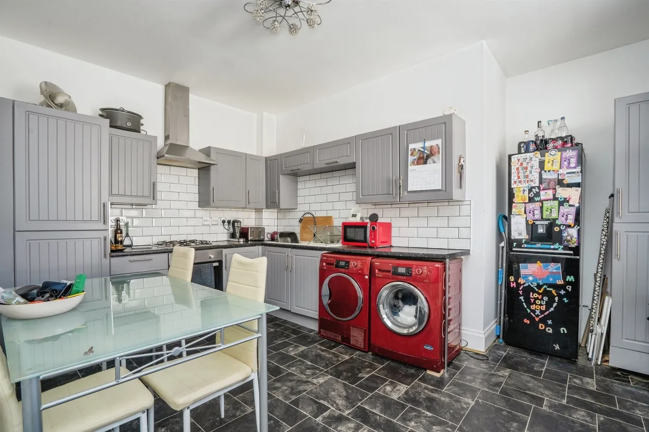 Laburnum Grove, Portsmouth, photo 6