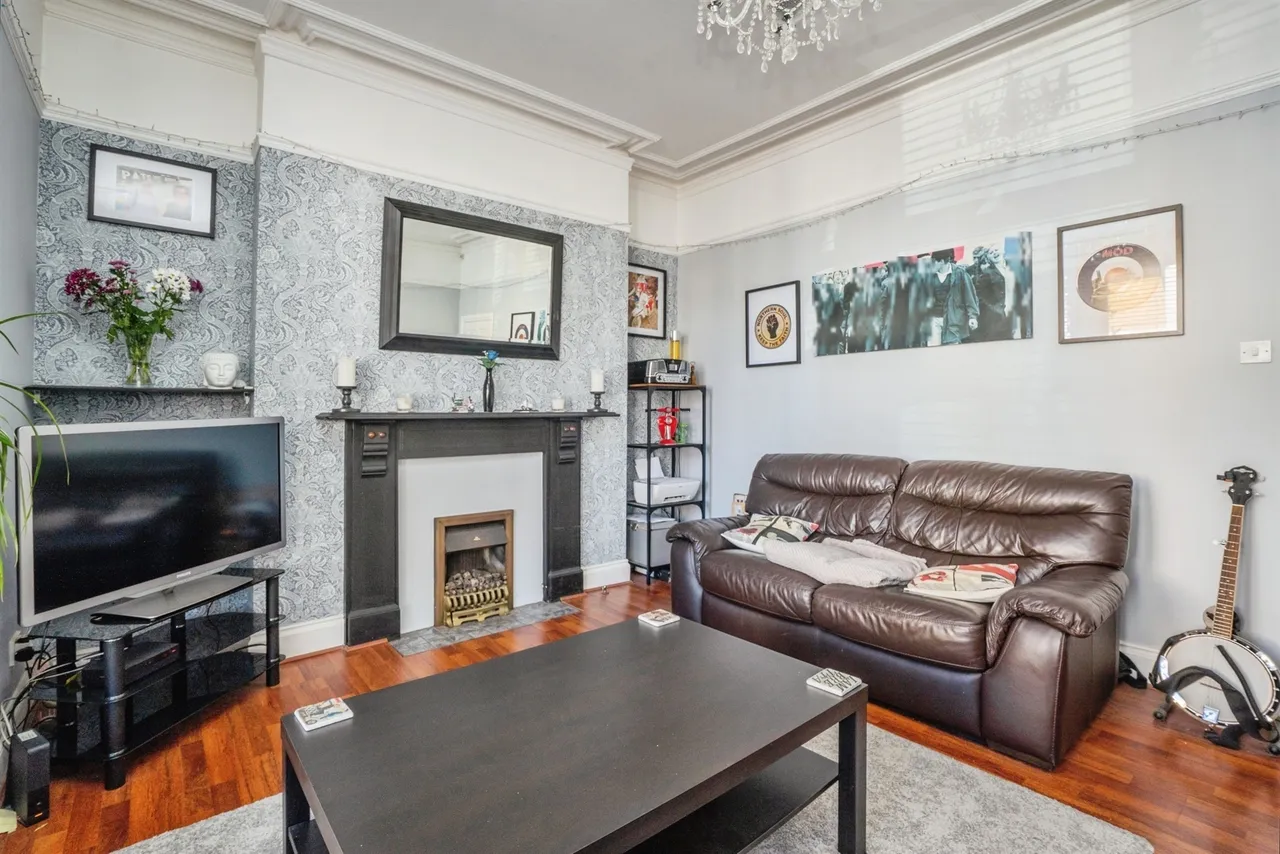 Laburnum Grove, Portsmouth, photo 2