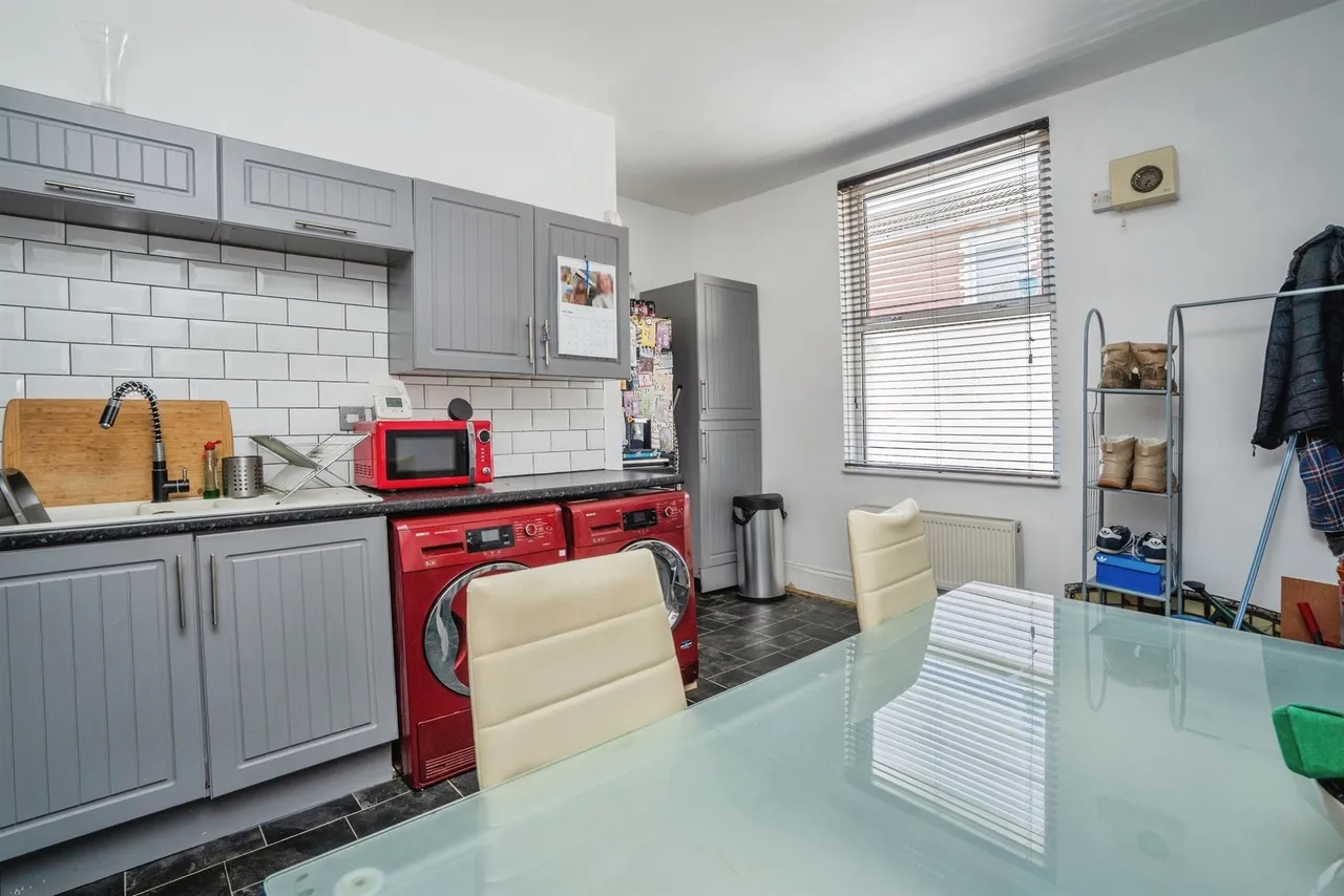 Laburnum Grove, Portsmouth, photo 5