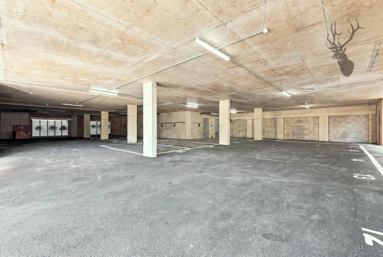 High Road, Chigwell, IG7, photo 13