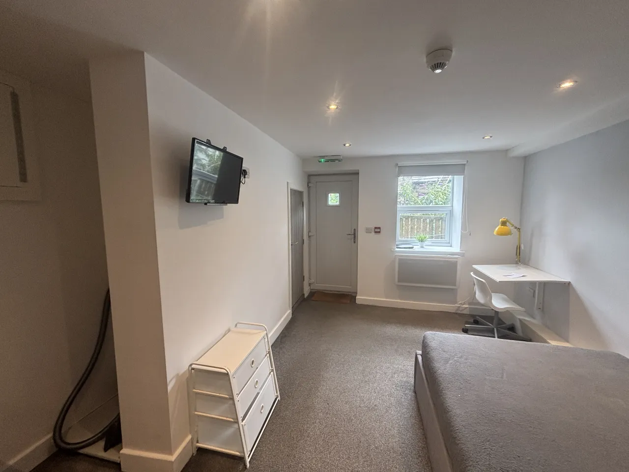 Outcote Bank, Huddersfield, HD1, photo 5