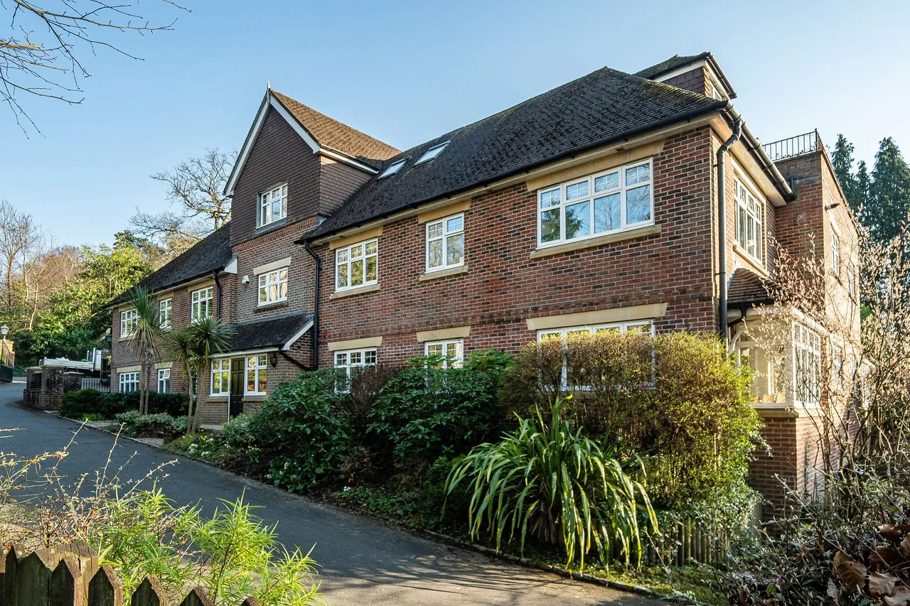 Grayswood Road, Haslemere, GU27, photo 13