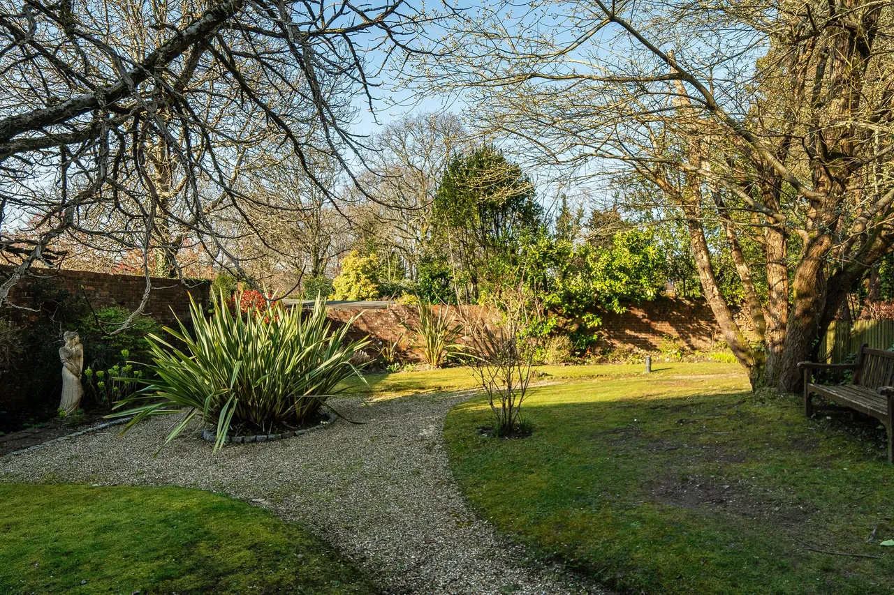 Grayswood Road, Haslemere, GU27, photo 2