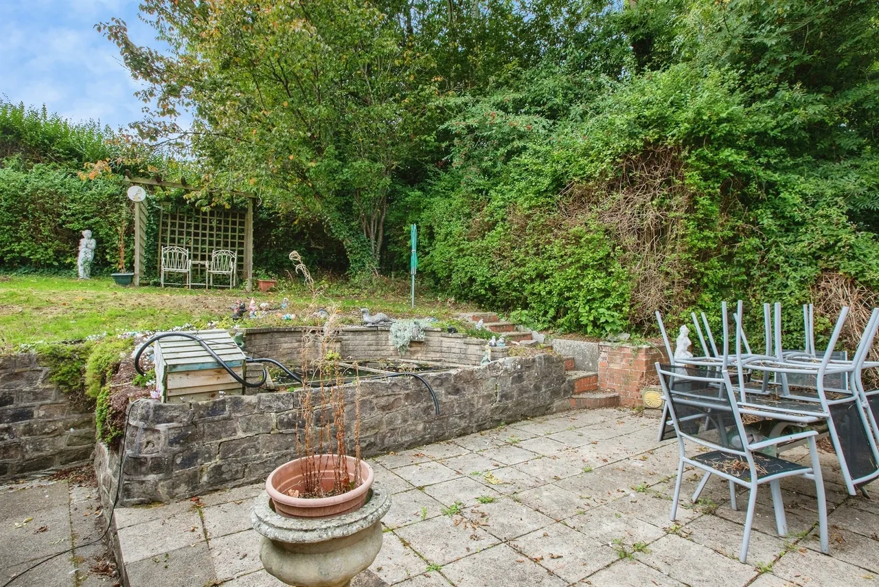 Ashforth Avenue, Heanor, DE75, photo 17