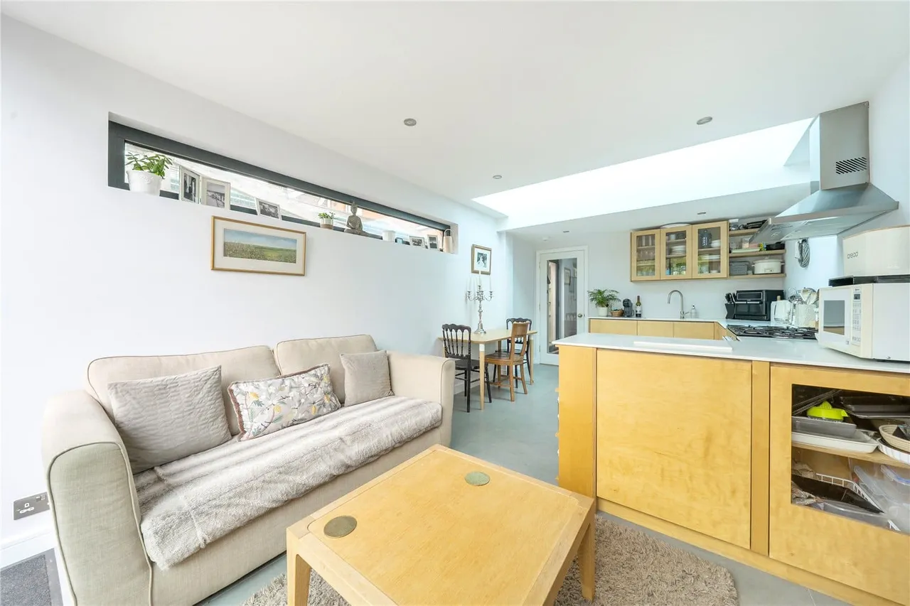 Gloucester Road, Sparrows Green, TN5, photo 8