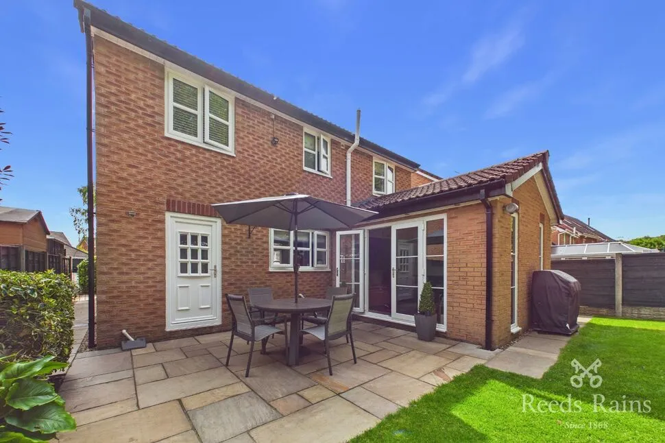 Troon Close, Euxton, PR7, photo 21