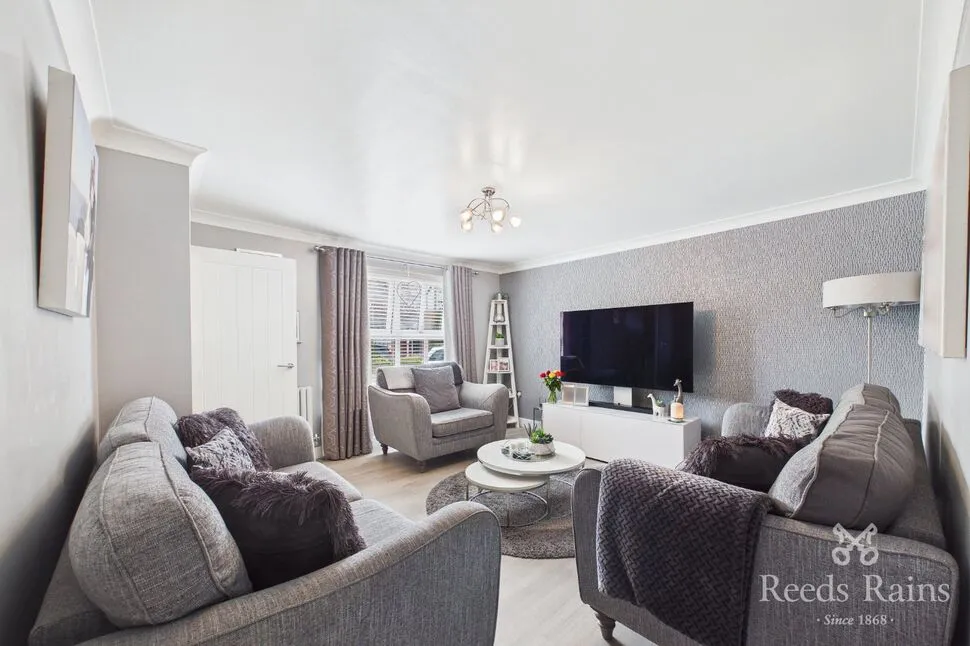 Troon Close, Euxton, PR7, photo 9