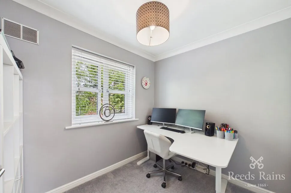 Troon Close, Euxton, PR7, photo 17
