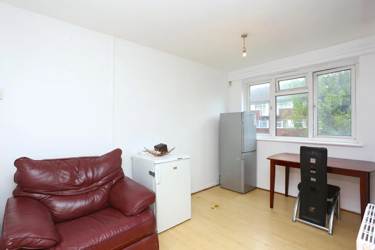 Burnt Ash Road, London, photo 12