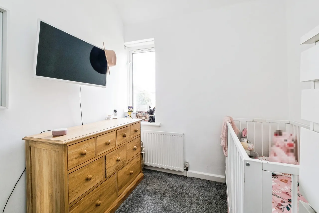 Spinney Gardens, Dagenham, RM9, photo 16
