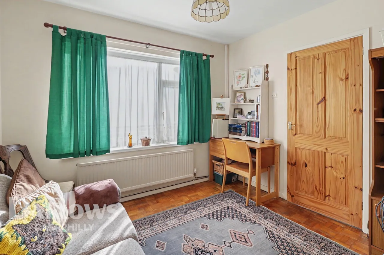 Mardy Crescent, Caerphilly, photo 7