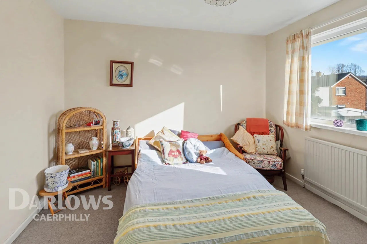 Mardy Crescent, Caerphilly, photo 8