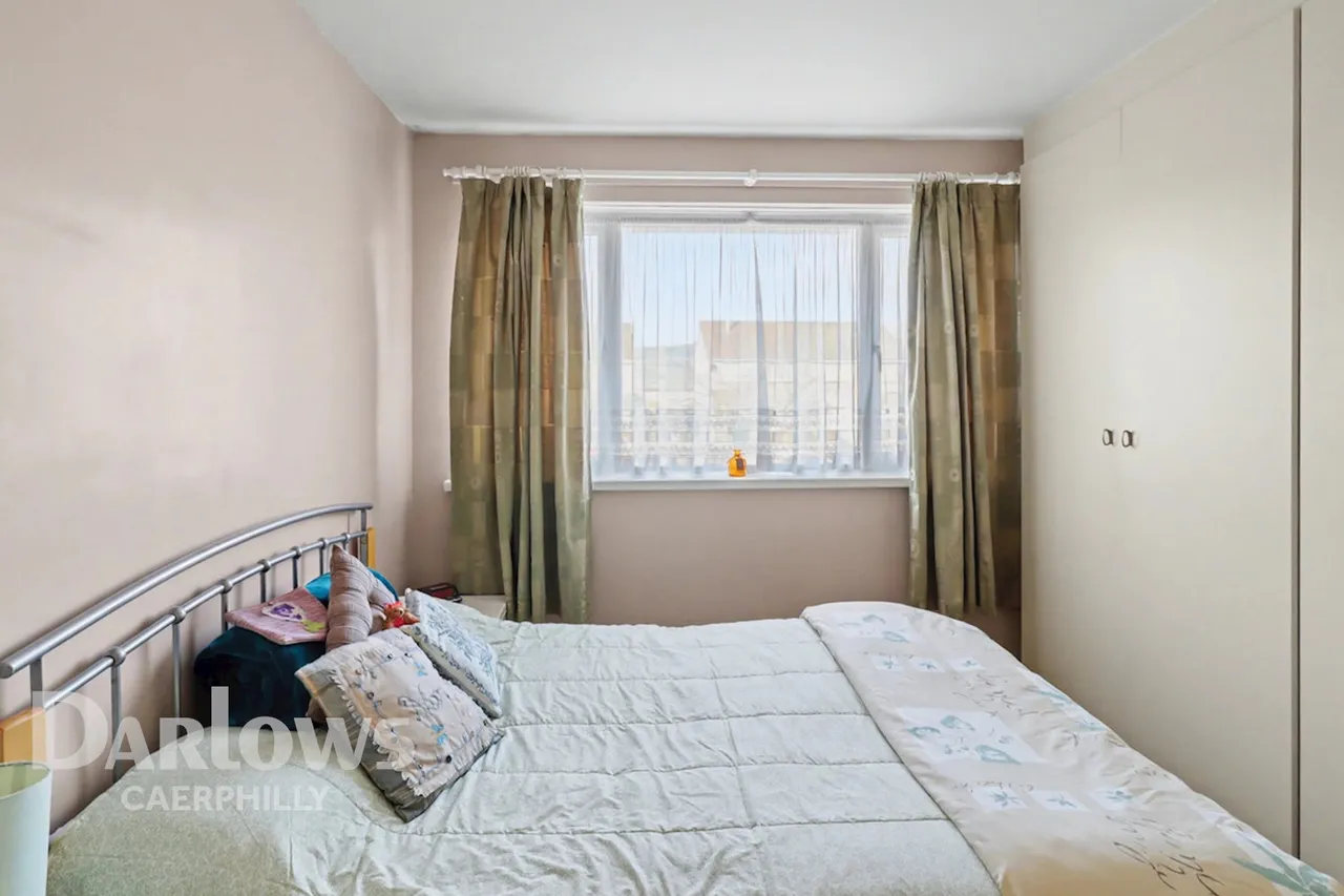 Mardy Crescent, Caerphilly, photo 12