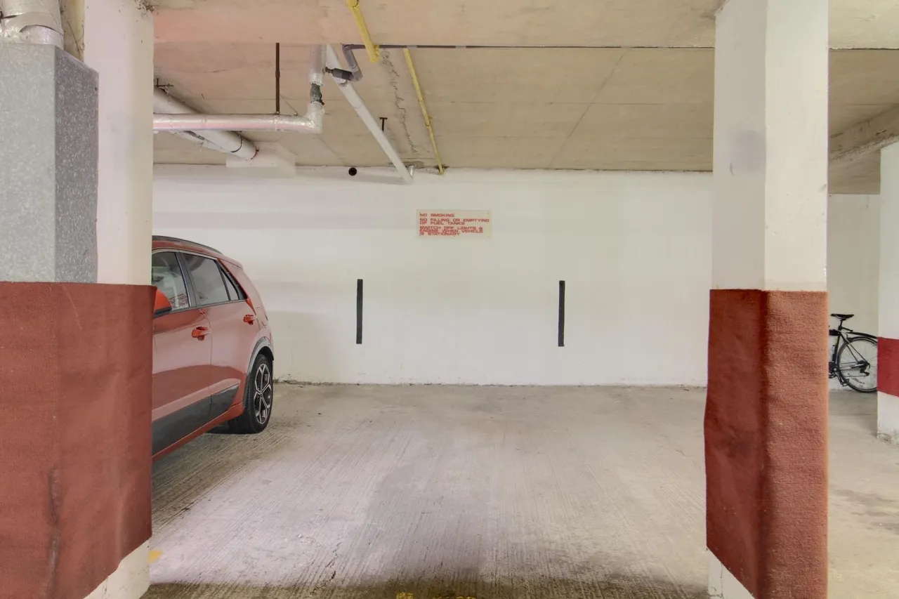 Monterey Court, Varndean Park Estate, BN1, photo 5