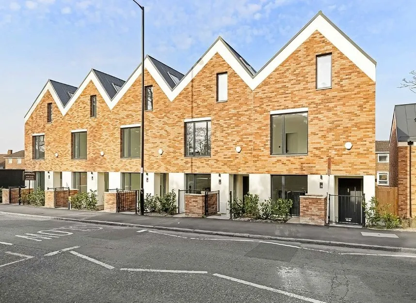 property for sale — Beulah Hill, Streatham, SE19