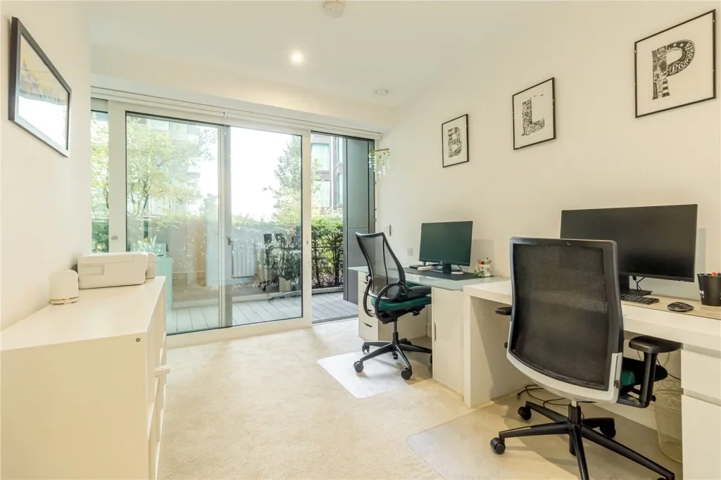 Brigadier Walk, Woolwich, SE18, photo 6